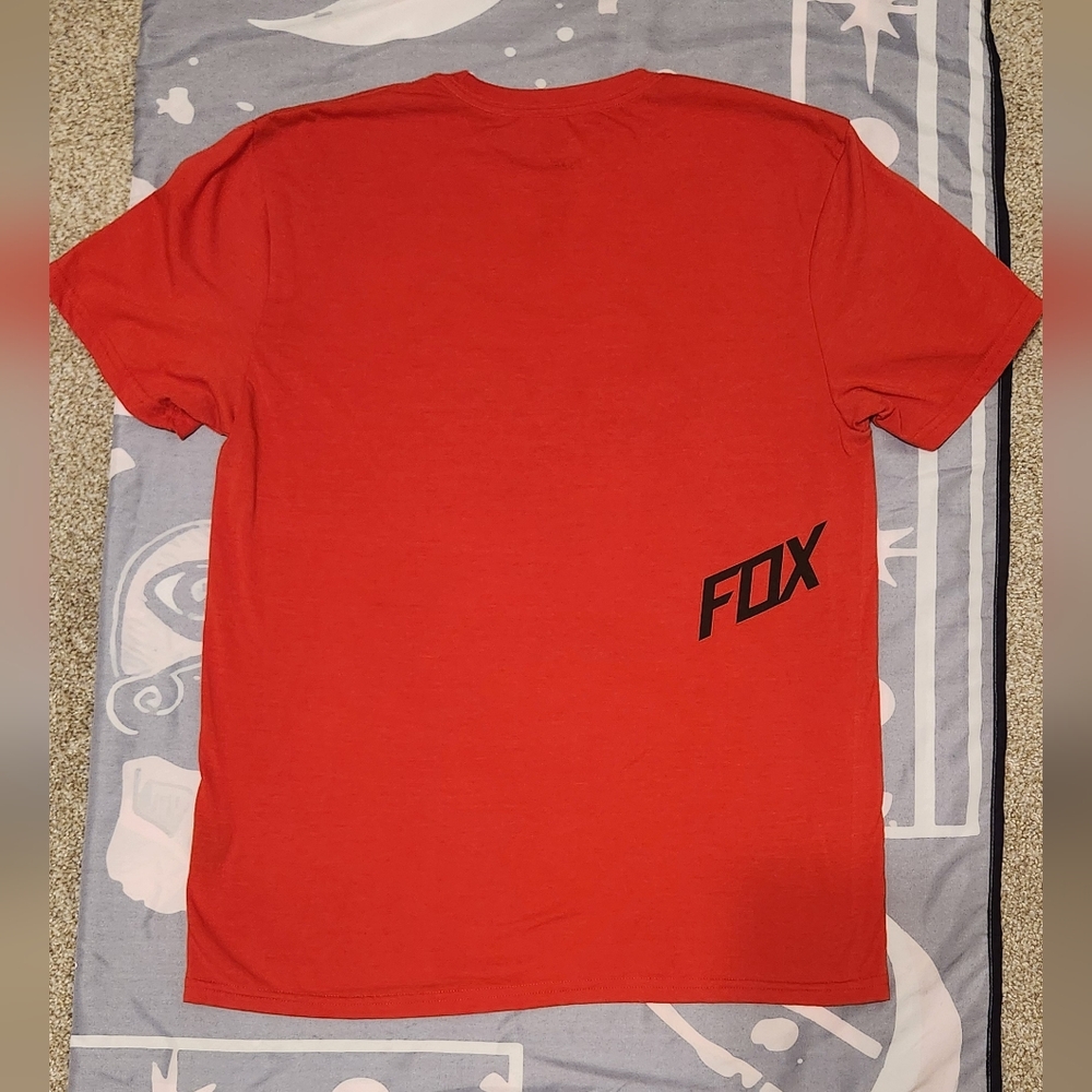 Red Fox Racing T-Shirt - Picture 7 of 8